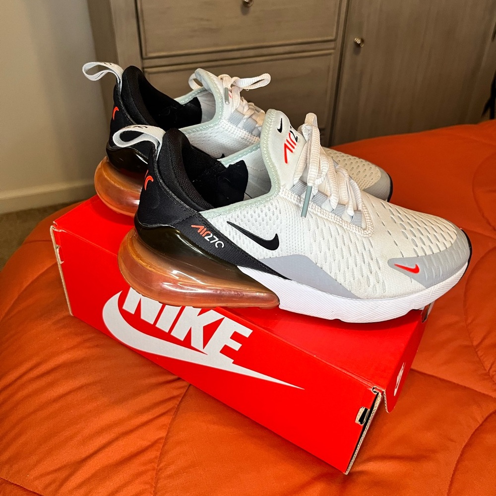 Women’s Nike Air Max 270